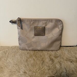 Coach Getaway Signature Nylon Pouch